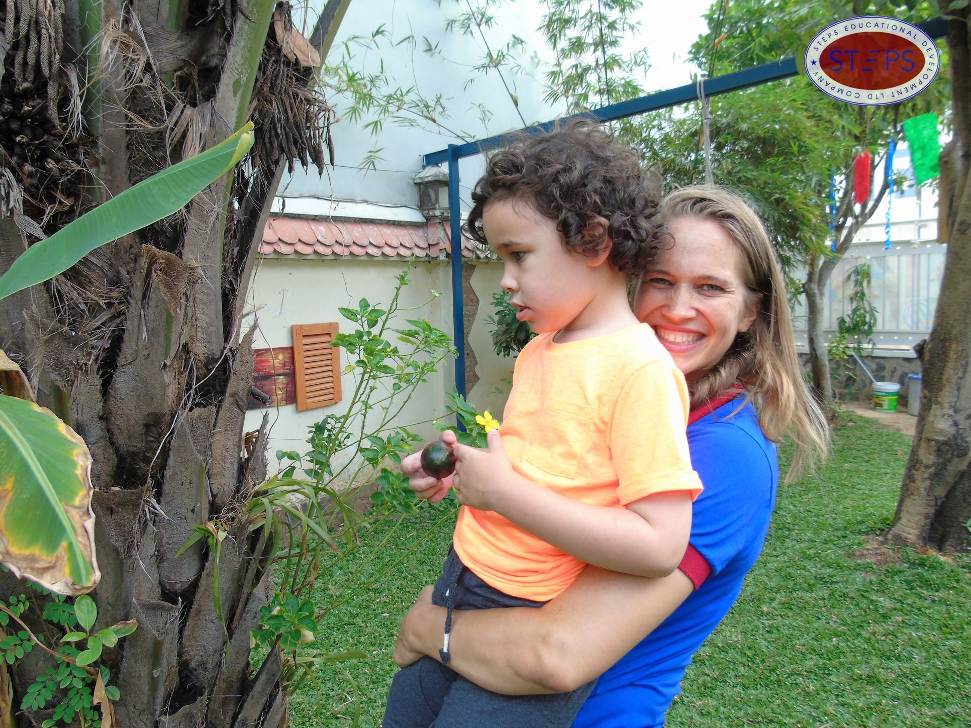 egg hunting at steps special school 6